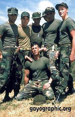 Фото геев в армии